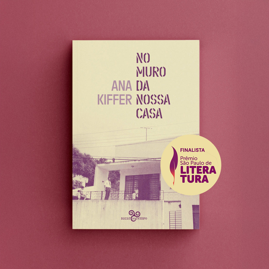 No muro da nossa casa